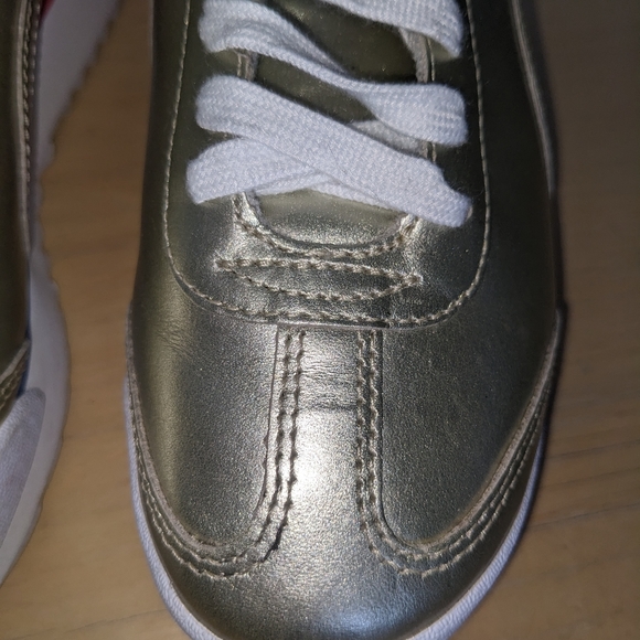 Gold Platform Puma's - Picture 6 of 7